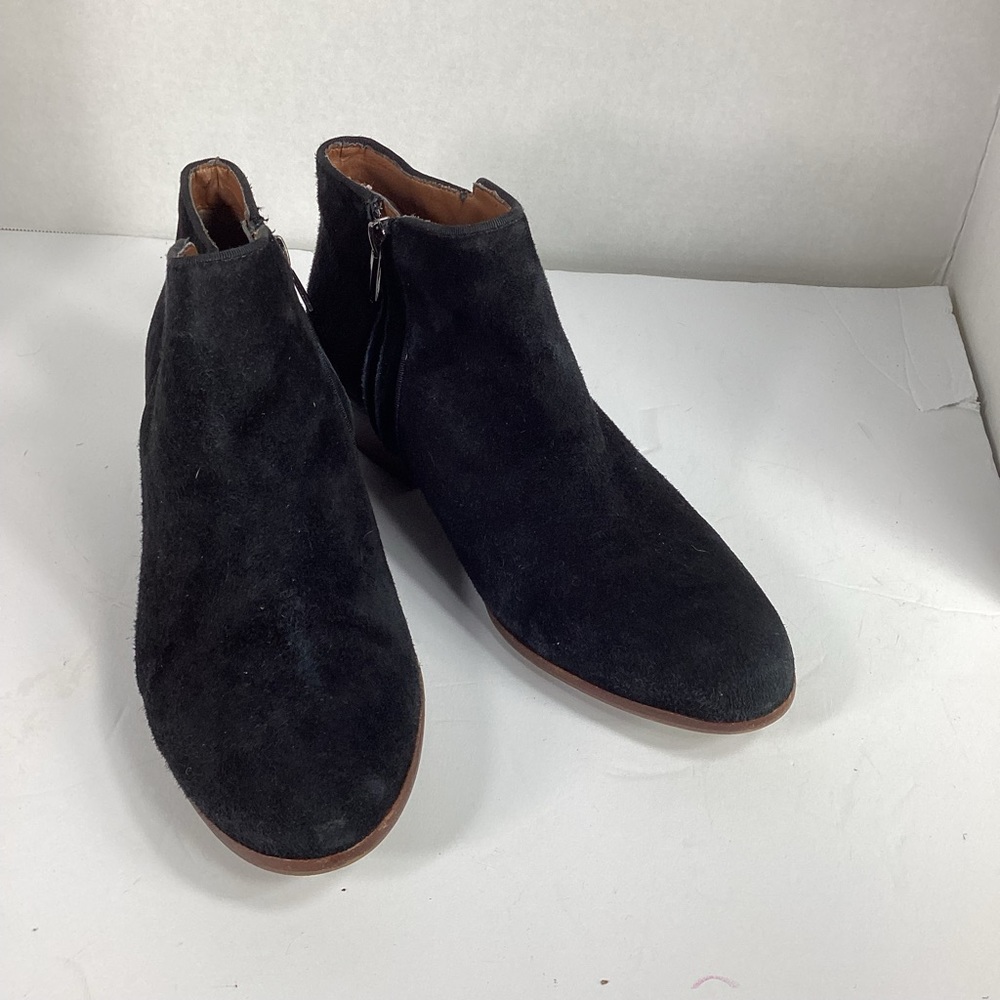 Sam Edelman Womens suede booties size 10